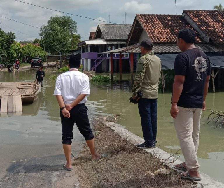 Yusnadi Sidak Lokasi Jembatan Kali Bungur, Desak Pembangunan Segera Dilanjutkan