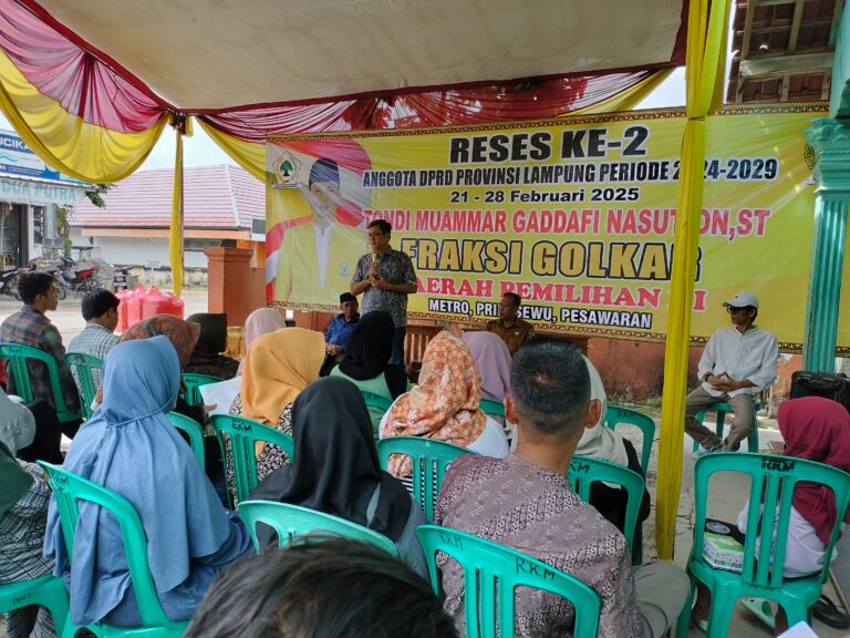 Warga Sukaraja Gedong Tataan Sampaikan Aspirasi ke DPRD Provinsi Lampung