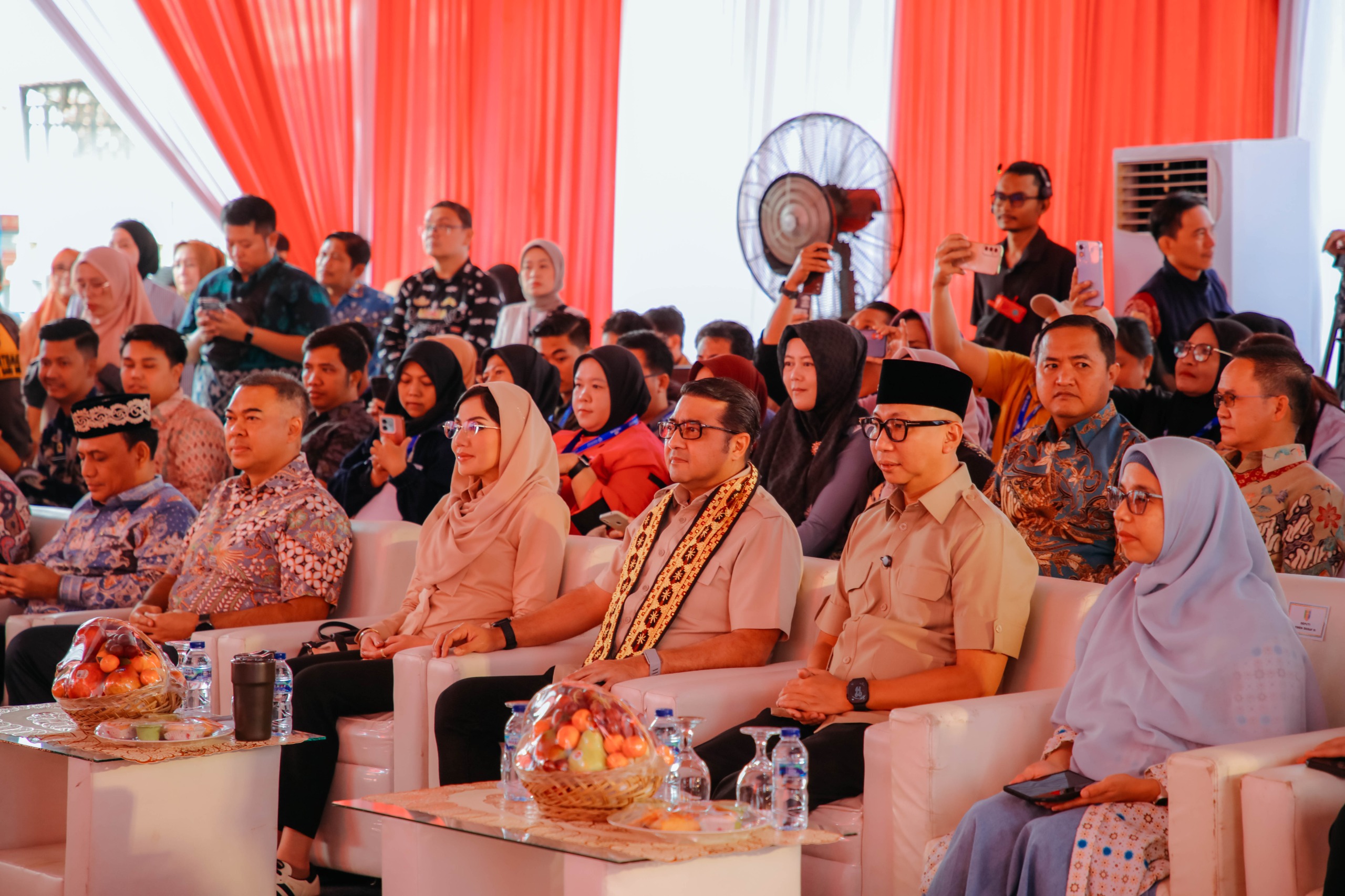 GUBERNUR RAHMAT MIRZANI DJAUSAL DAMPINGI MENTERI EKONOMI KREATIF TEUKU RIEFKY HARSYA PADA DUA AGENDA STRATEGIS DI PROVINSI LAMPUNG