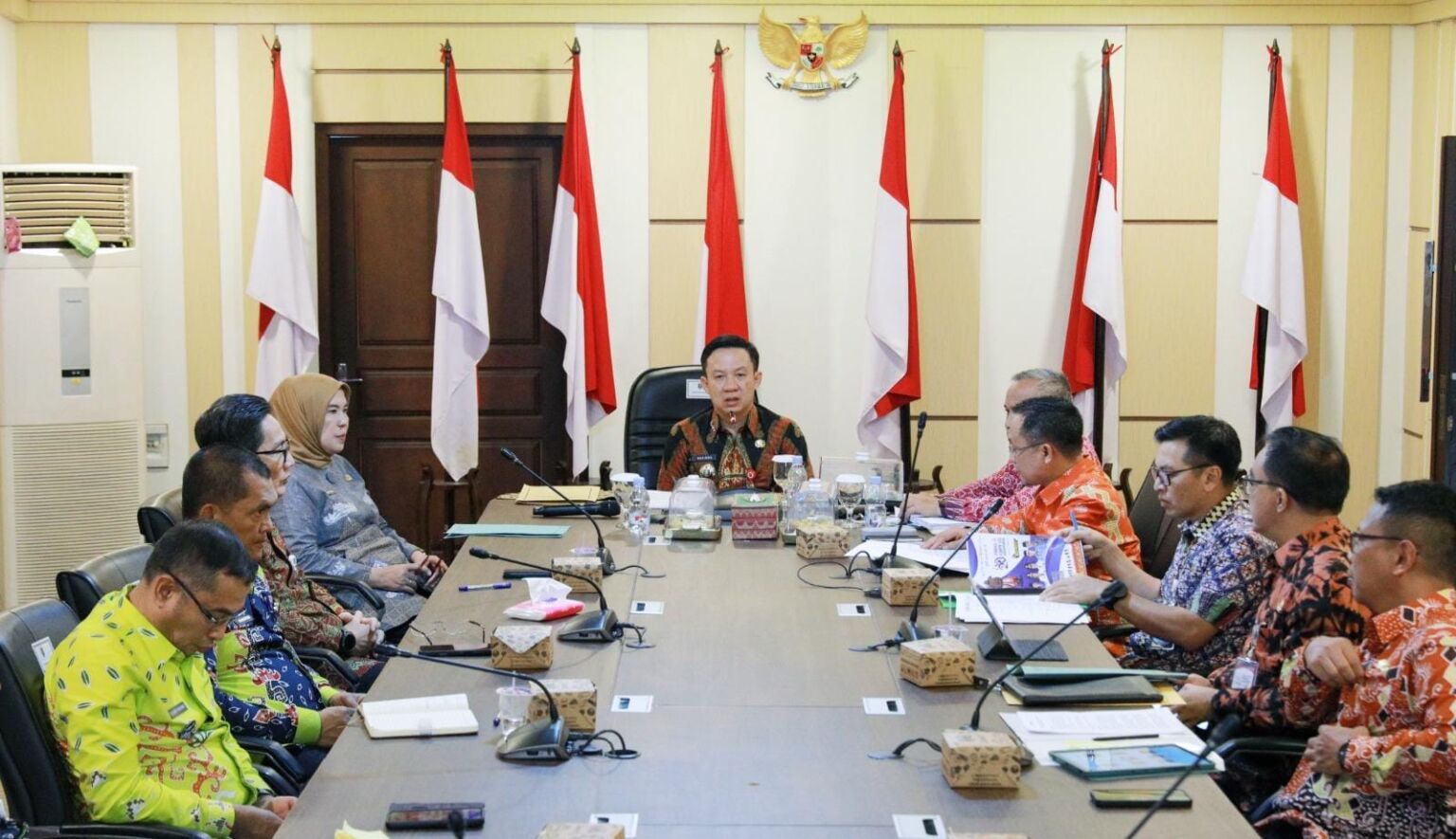 Sekdaprov Marindo Kurniawan Pimpin Rapat Persiapan Pornas Korpri XVII 2025