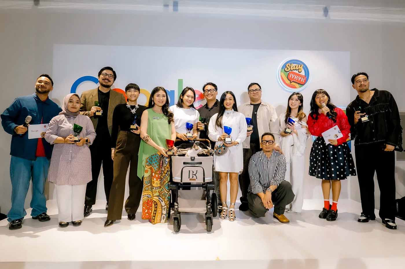 Beragam musisi dan pemain film yang karyanya trending tahun ini di Google